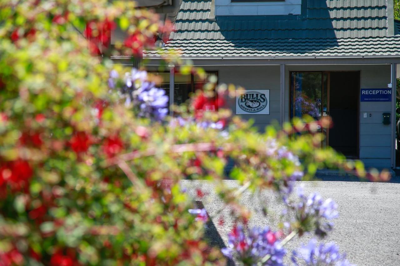 Bulls Motel & Holiday Park Halcombe Eksteriør billede